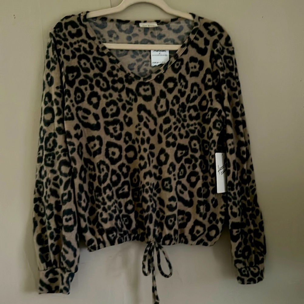 Women’s soft and cozy v neck top